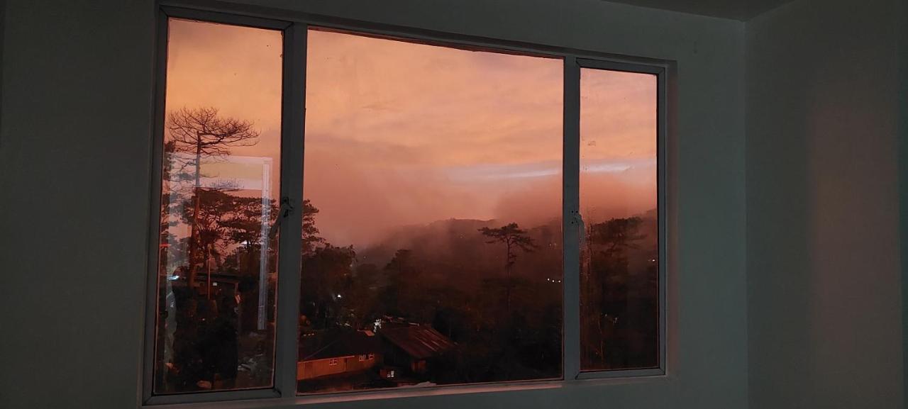 Victorian Condo With Free Parking At Albergo Hotel Baguio City Exterior foto